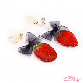 【旧POFY】いちごのイヤリング